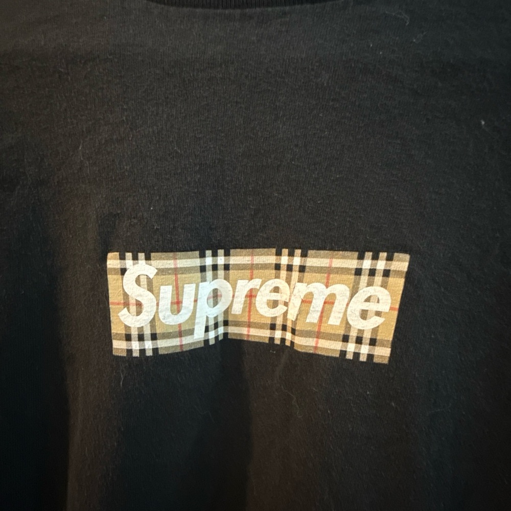Burberry x supreme